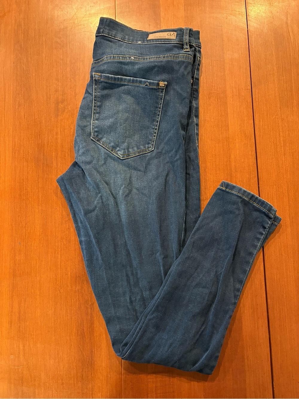 Garage Women’s Mid Blue Skinny Jeans